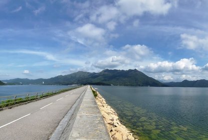 Biking road to Tai Mei Tuk