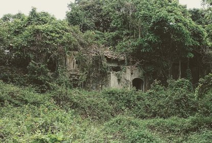 Old, abandoned village home sham Chung