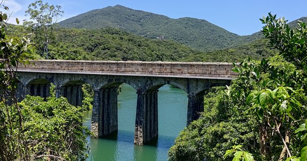 Tai Tam Reservoir Hike old bridge